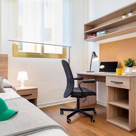 Micampus Armendariz Student Residence Σεβίλλη Εξωτερικό φωτογραφία