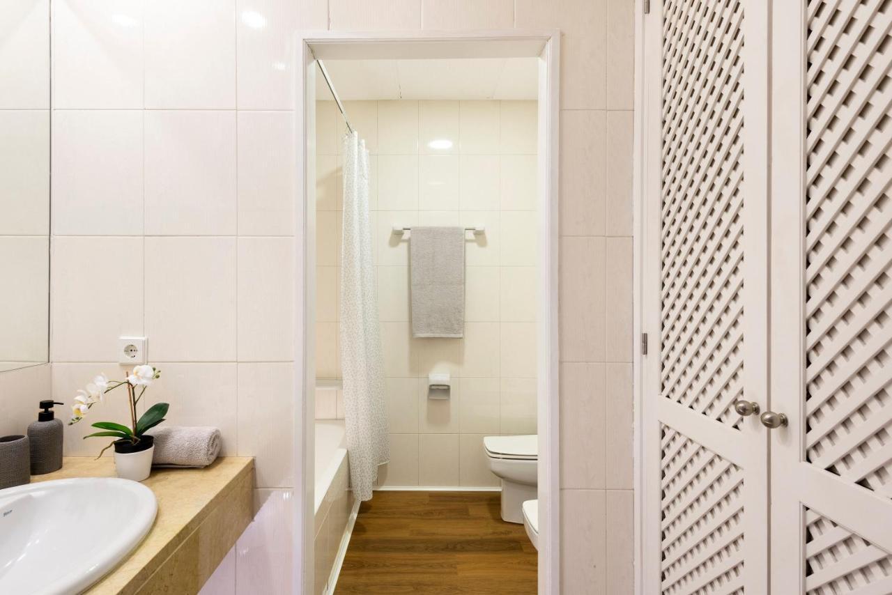 Micampus Armendariz Student Residence Σεβίλλη Εξωτερικό φωτογραφία